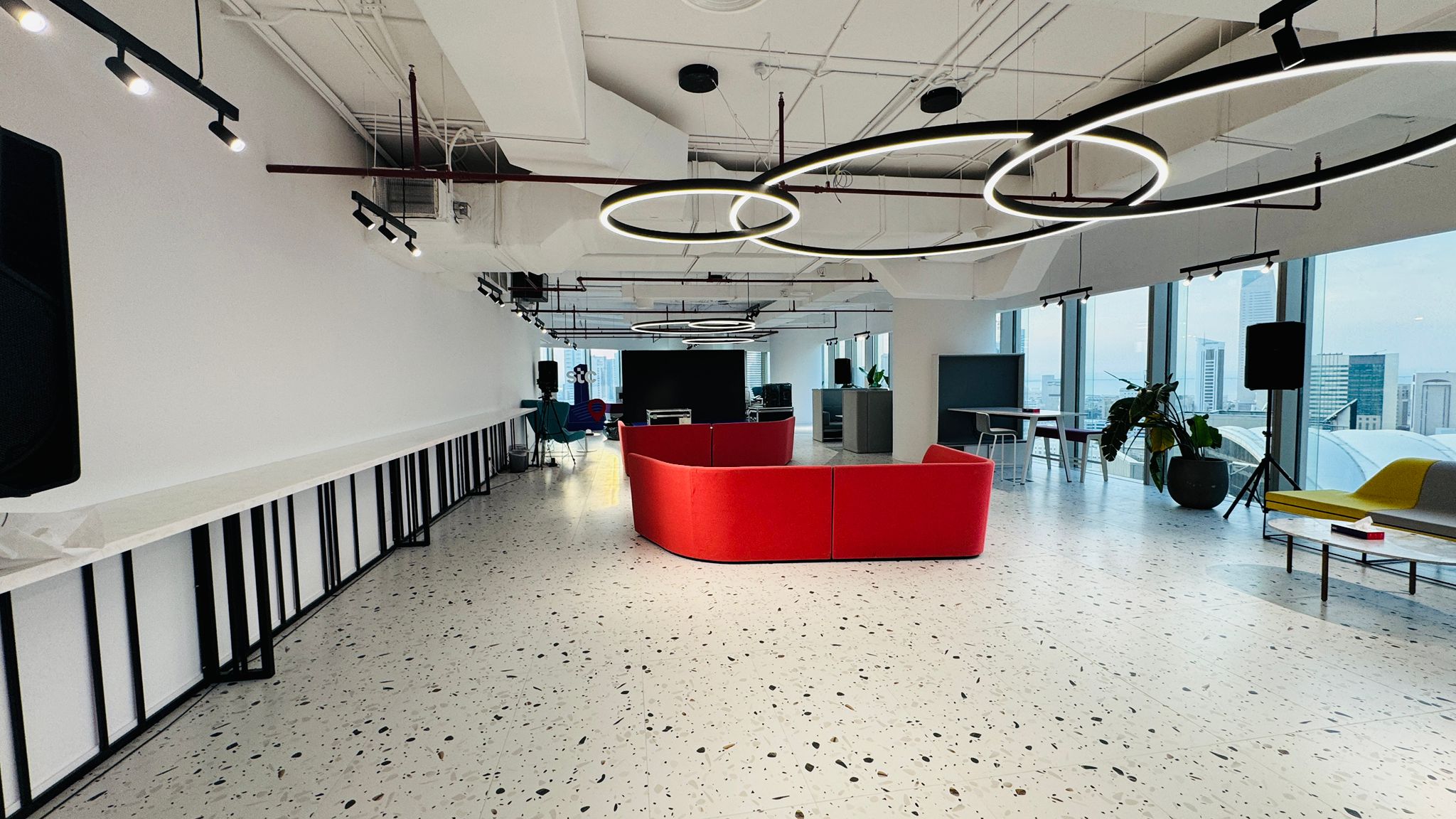 STC Office Assima Tower